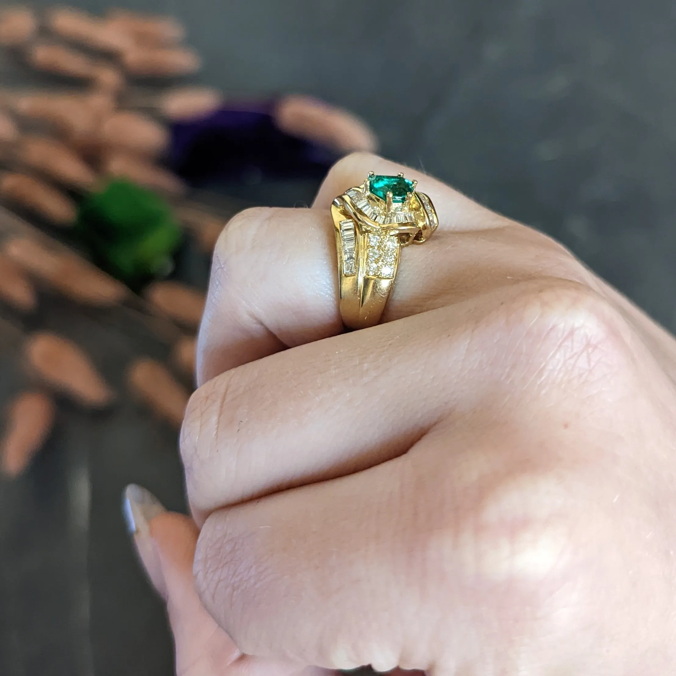 1980's Vintage 2.09 CTW Colombian Emerald Diamond 18 Karat Yellow Gold Knot Ring GIA