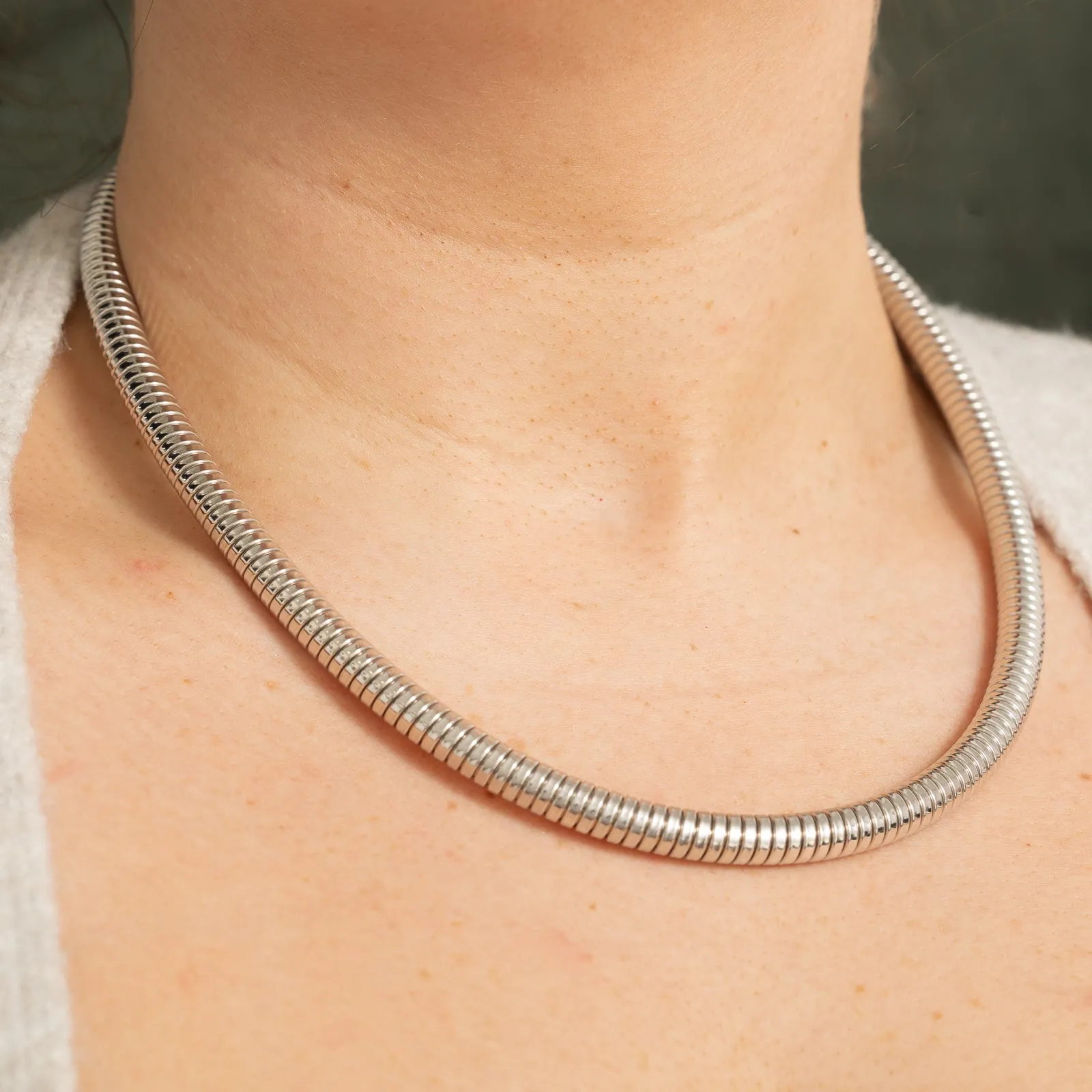 'Chopard' Tubogas 18k White Gold Necklace | 19" |