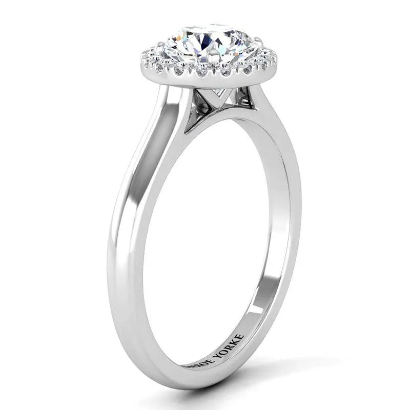 Oasis - Halo Diamond Ring: A Timeless Symbol of Eternal Love
