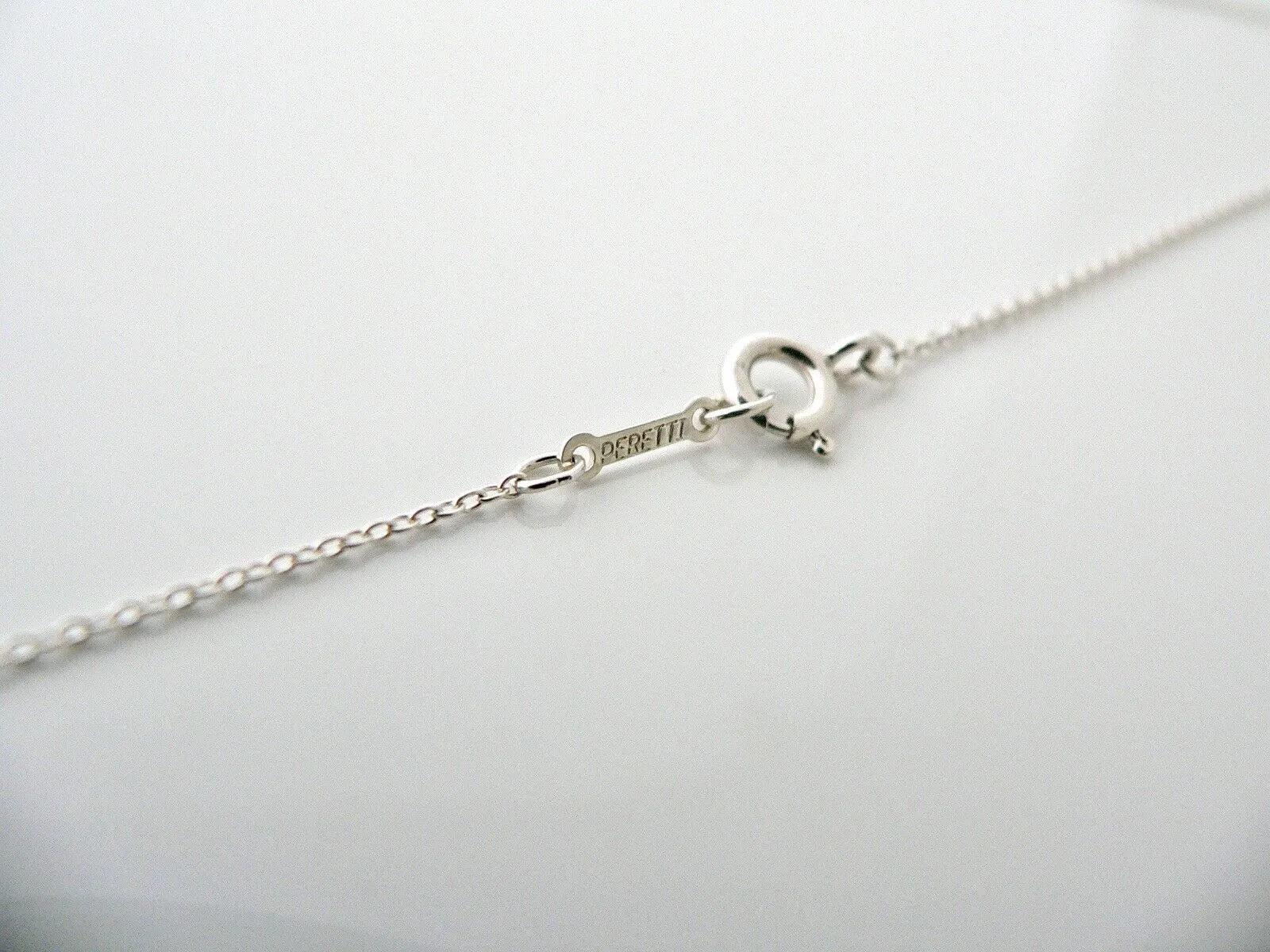 Tiffany & Co Interlocking Ovals Necklace Peretti Pendant Silver Gift Love Knot