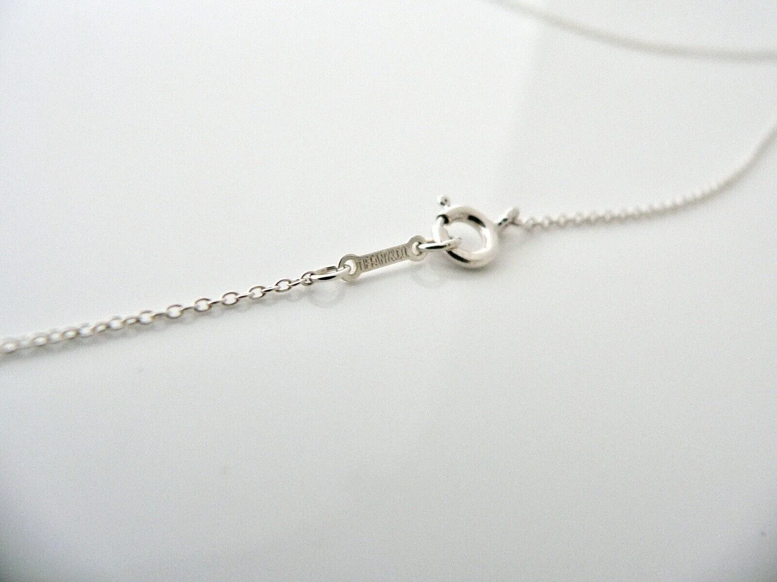 Tiffany & Co Interlocking Ovals Necklace Peretti Pendant Silver Gift Love Knot